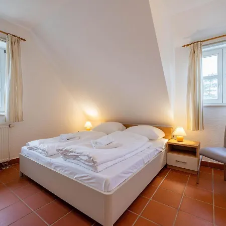 Rugana - Komfort Mit 2 Schlafzimmern Und Terrasse C29 公寓 德兰斯克